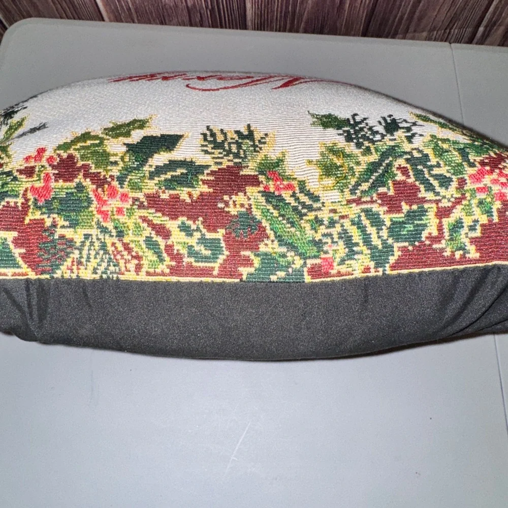 Park B. Smith Merry Christmas Tapestry Throw Pillow Holly Green Red 18x18 Woven